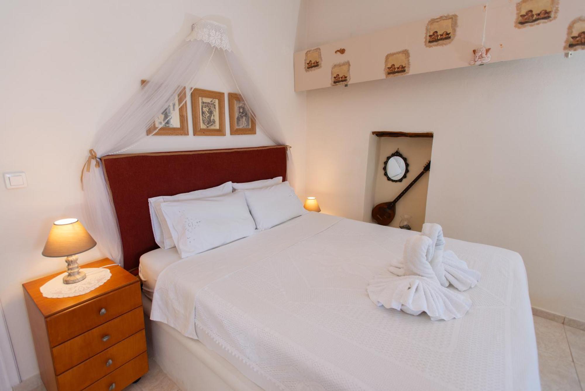 Eirini's Traditional House * Lístaros