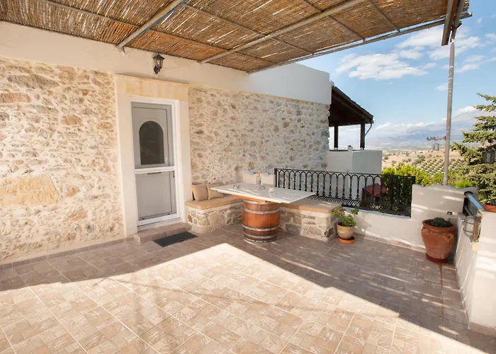 Eirini\'S Traditional House