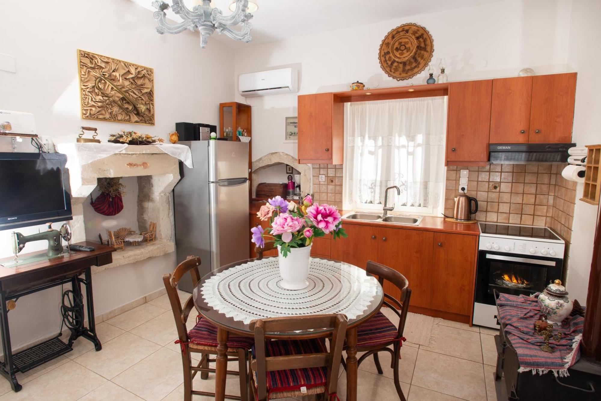 Eirini's Traditional House Holiday home