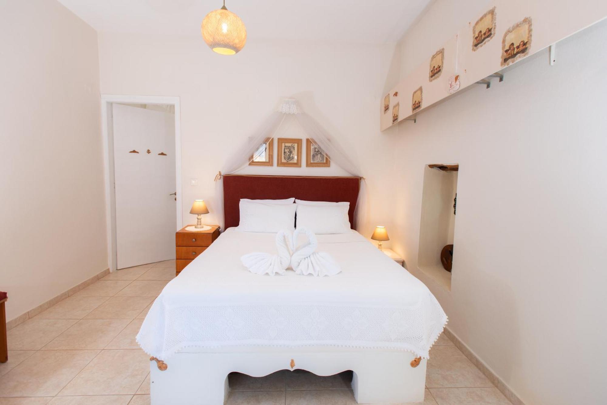 Eirini's Traditional House Listaros